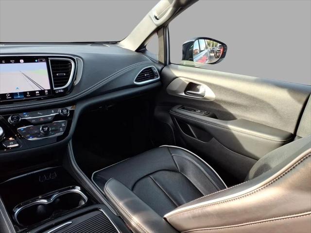 2023 Chrysler Pacifica Hybrid Limited