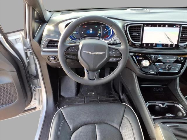 2023 Chrysler Pacifica Hybrid Limited