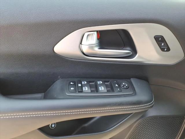 2023 Chrysler Pacifica Hybrid Limited