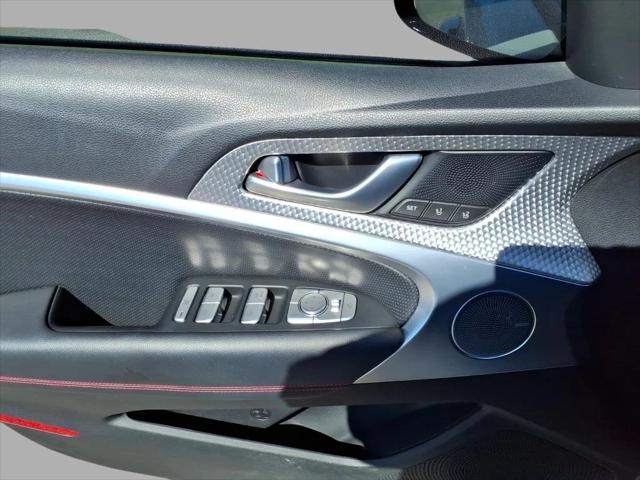 2023 Genesis G70 2.0T AWD