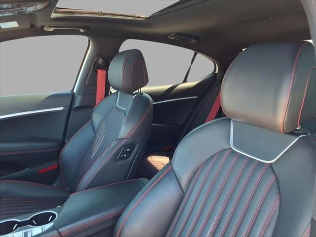 2023 Genesis G70 2.0T AWD