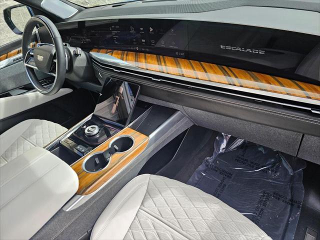 2025 Cadillac Escalade Sport Platinum