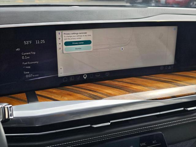 2025 Cadillac Escalade Sport Platinum