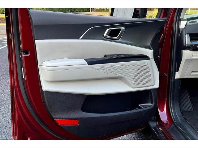 2024 Kia Carnival MPV LX Seat Package