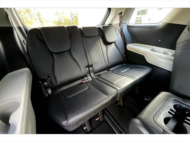 2024 Kia Carnival MPV LX Seat Package