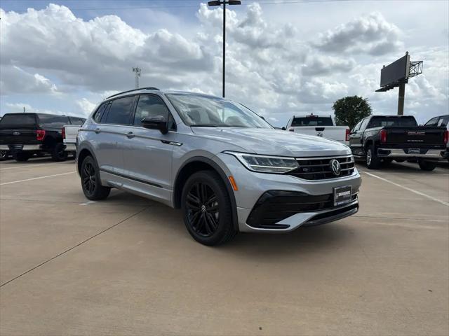 2022 Volkswagen Tiguan 2.0T SE R-Line Black