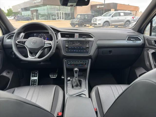2022 Volkswagen Tiguan 2.0T SE R-Line Black