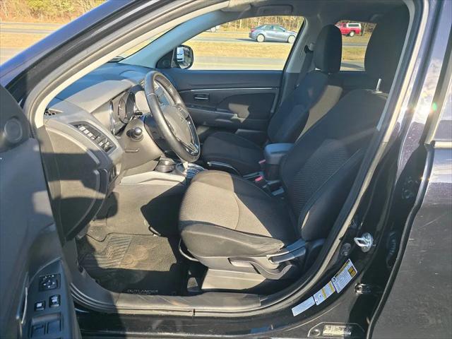 2016 Mitsubishi Outlander Sport 2.4 ES