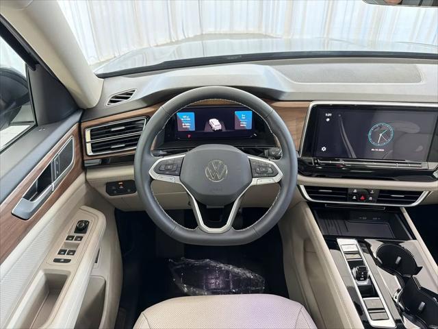 2026 Volkswagen Atlas SE with Technology