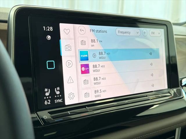 2026 Volkswagen Atlas SE with Technology
