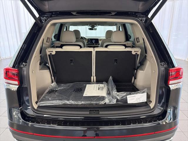2026 Volkswagen Atlas SE with Technology