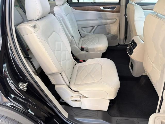 2026 Volkswagen Atlas SE with Technology