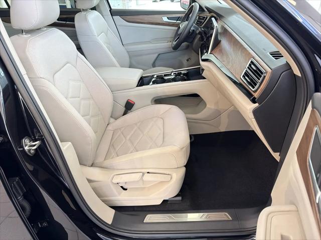 2026 Volkswagen Atlas SE with Technology