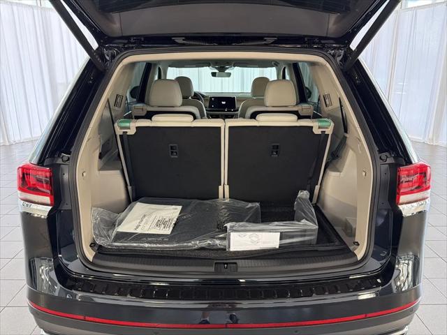 2026 Volkswagen Atlas SE with Technology