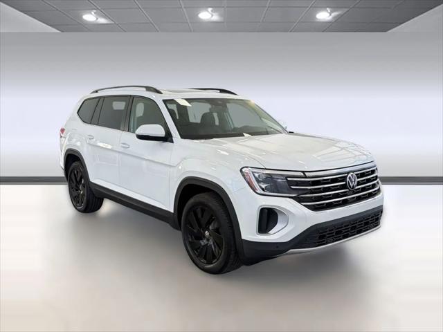 2026 Volkswagen Atlas SE with Technology