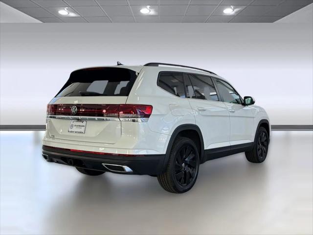 2026 Volkswagen Atlas SE with Technology