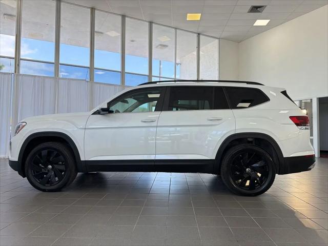 2026 Volkswagen Atlas SE with Technology