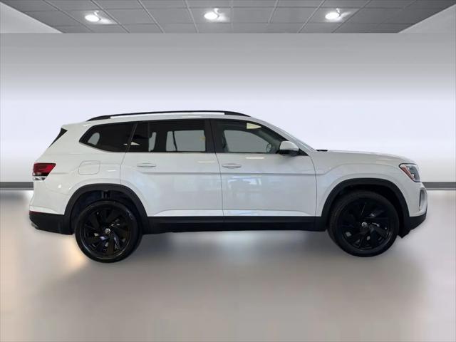 2026 Volkswagen Atlas SE with Technology