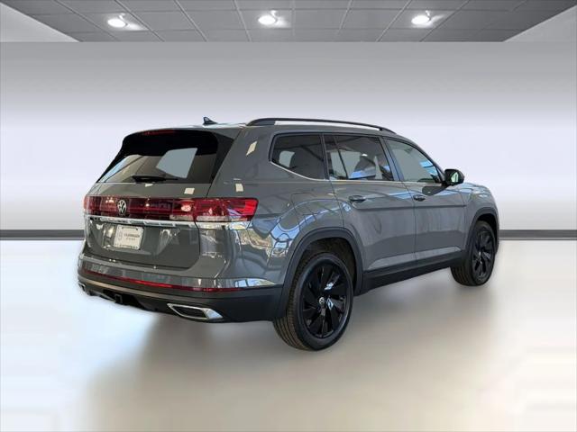 2026 Volkswagen Atlas SE with Technology