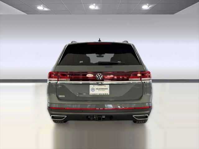 2026 Volkswagen Atlas SE with Technology