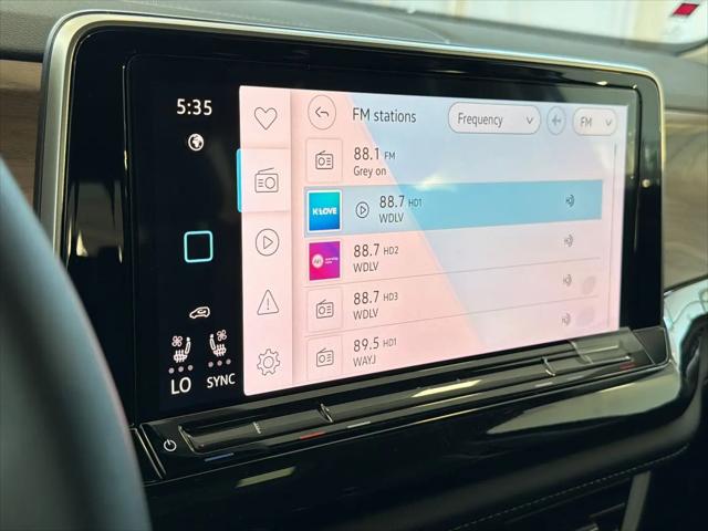 2026 Volkswagen Atlas SE with Technology