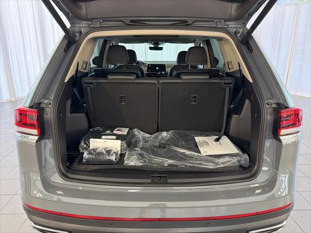 2026 Volkswagen Atlas SE with Technology