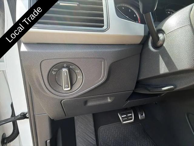 2021 Volkswagen Atlas Cross Sport 3.6L V6 SE w/Technology R-Line
