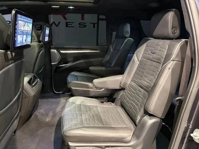 2025 Cadillac Escalade ESV Sport Platinum