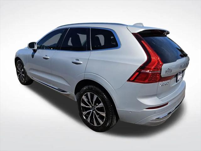 2023 Volvo XC60 B5 Plus Bright Theme