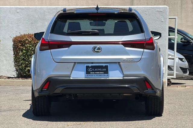 2024 Lexus UX 250h F SPORT Design