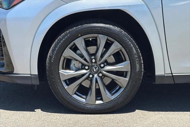 2024 Lexus UX 250h F SPORT Design