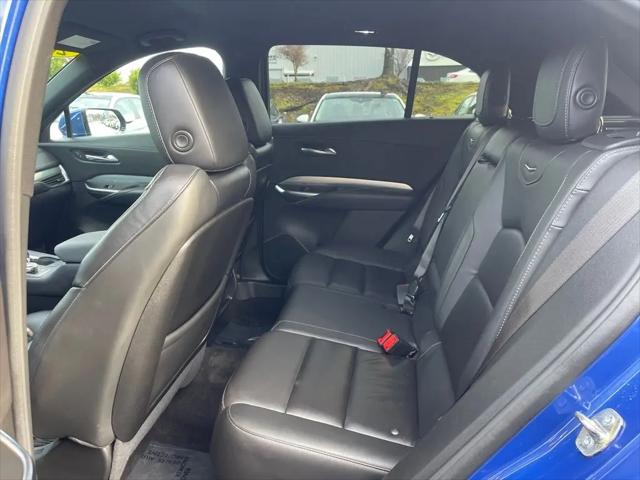 2022 Cadillac XT4 AWD Premium Luxury