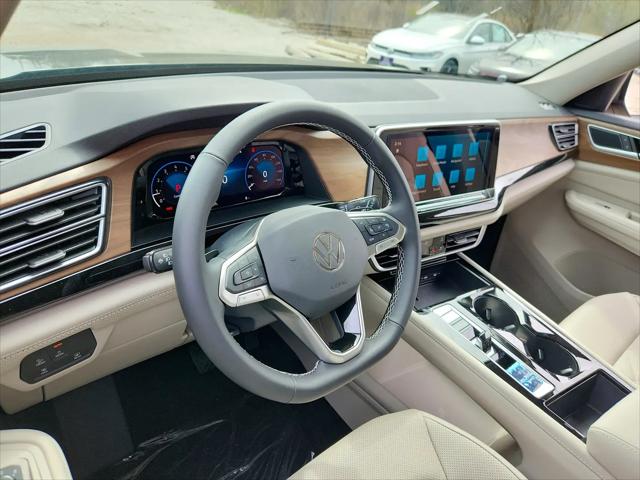 2026 Volkswagen Atlas SE with Technology