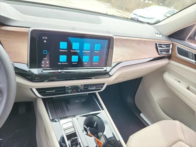 2026 Volkswagen Atlas SE with Technology