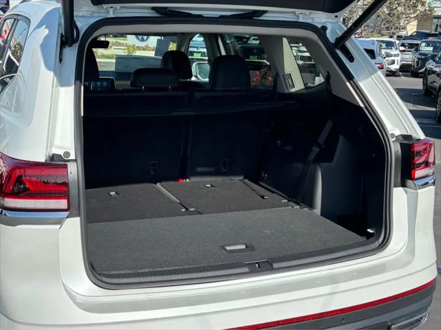 2026 Volkswagen Atlas SE with Technology