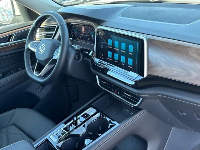 2026 Volkswagen Atlas SE with Technology