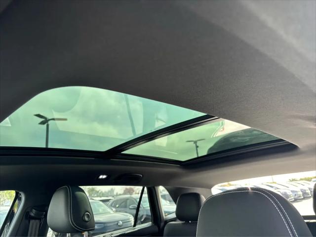 2026 Volkswagen Atlas Cross Sport SEL R-Line Black