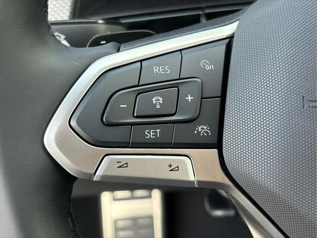 2026 Volkswagen Atlas Cross Sport SEL R-Line Black