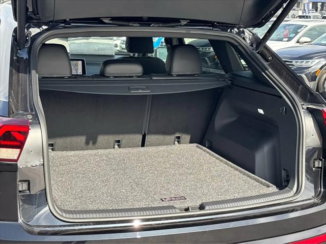 2026 Volkswagen Atlas Cross Sport SEL R-Line Black