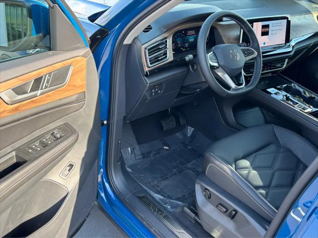 2026 Volkswagen Atlas SE with Technology