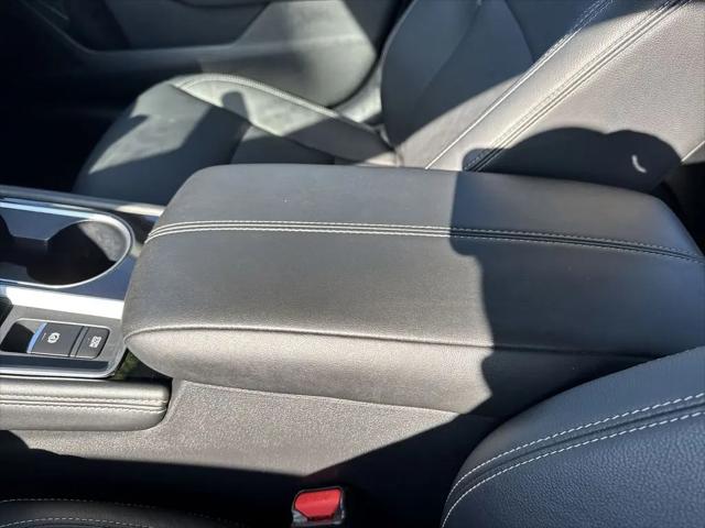 2024 Nissan Altima SL FWD