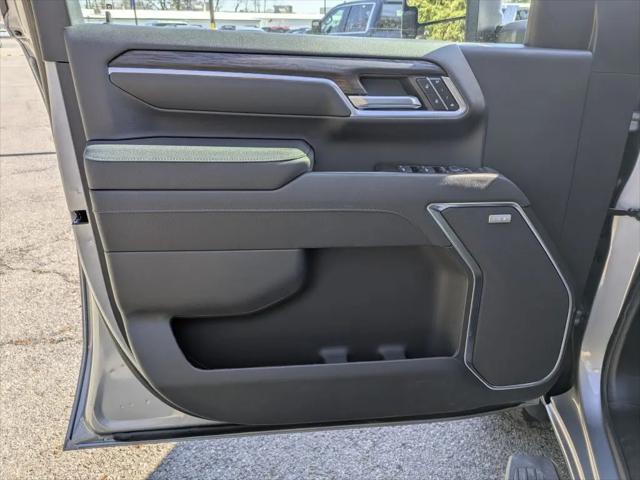 2026 GMC Sierra 2500HD Crew Cab, Standard Bed, SLT, 4WD