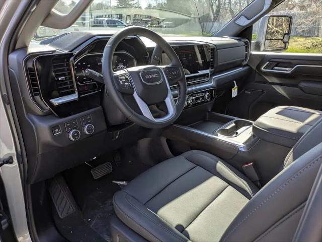 2026 GMC Sierra 2500HD Crew Cab, Standard Bed, SLT, 4WD