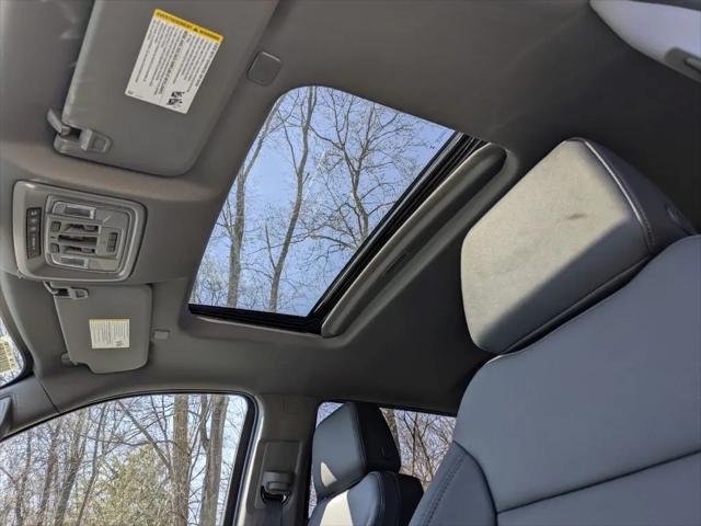 2026 GMC Sierra 2500HD Crew Cab, Standard Bed, SLT, 4WD