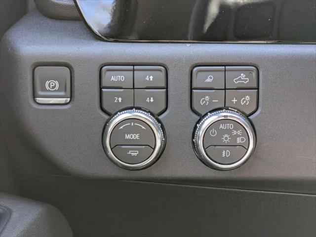 2026 GMC Sierra 2500HD Crew Cab, Standard Bed, SLT, 4WD