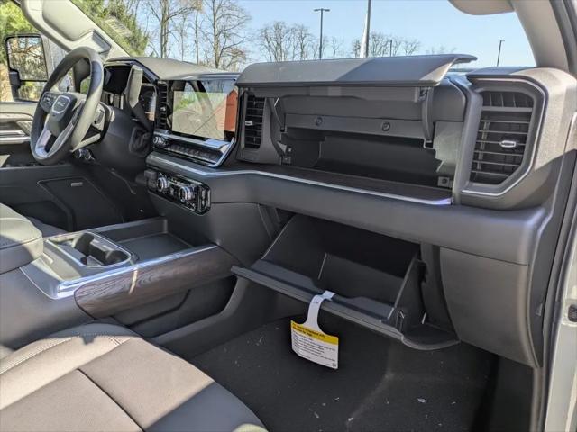 2026 GMC Sierra 2500HD Crew Cab, Standard Bed, SLT, 4WD