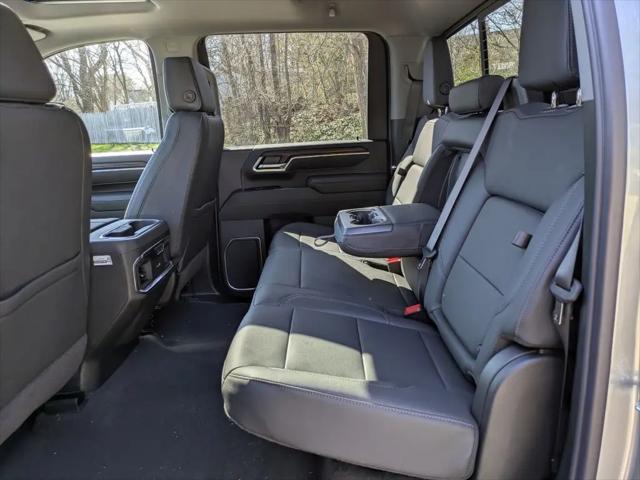 2026 GMC Sierra 2500HD Crew Cab, Standard Bed, SLT, 4WD