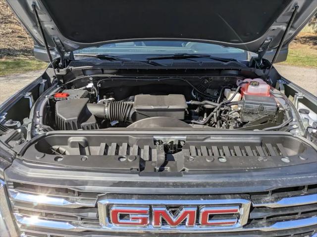2026 GMC Sierra 2500HD Crew Cab, Standard Bed, SLT, 4WD