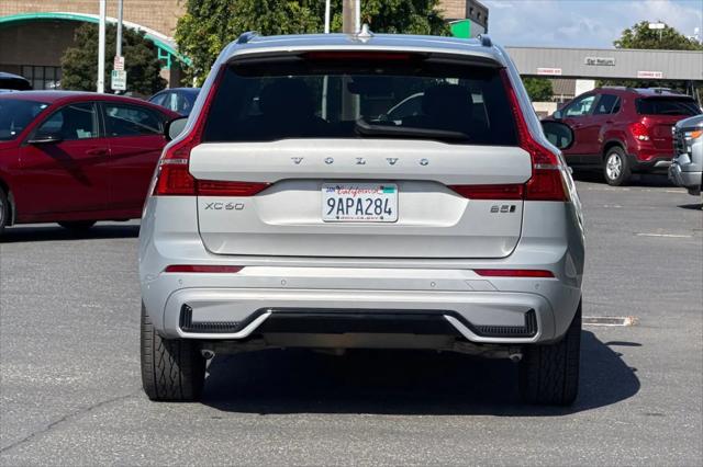 2023 Volvo XC60 B5 Plus Dark Theme