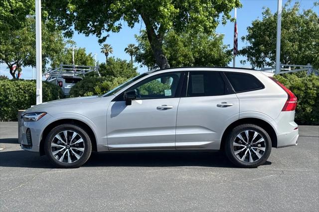 2023 Volvo XC60 B5 Plus Dark Theme